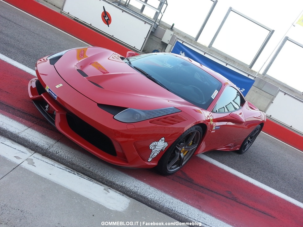 Supercar e Pneumatici Michelin: in Pista al Massimo delle Prestazioni 2