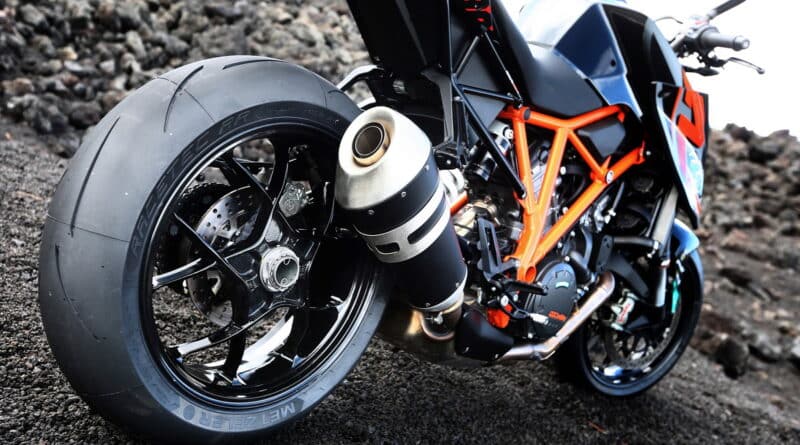 Metzeler Racetec RR 126