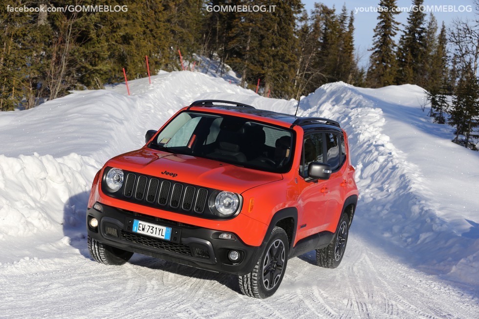 Jeep Renegade Sport TEST DRIVE NEVE e GHIACCIO 3