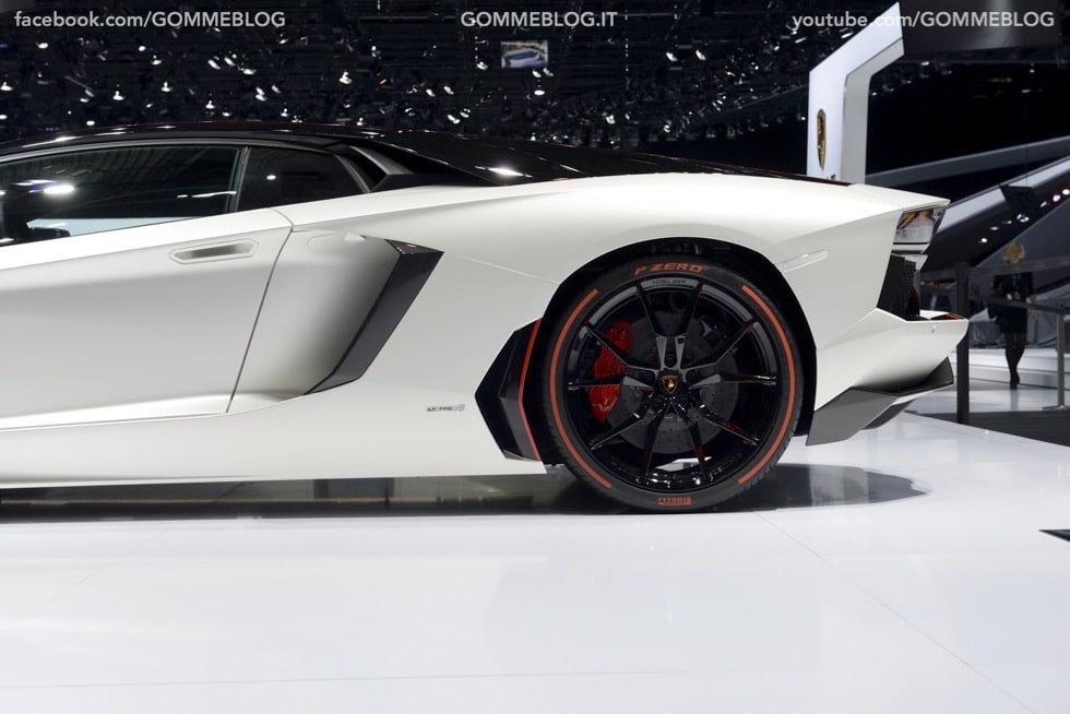 Supercar e Pirelli Salone di Ginevra 2015 [GALLERIA IMMAGINI] 47