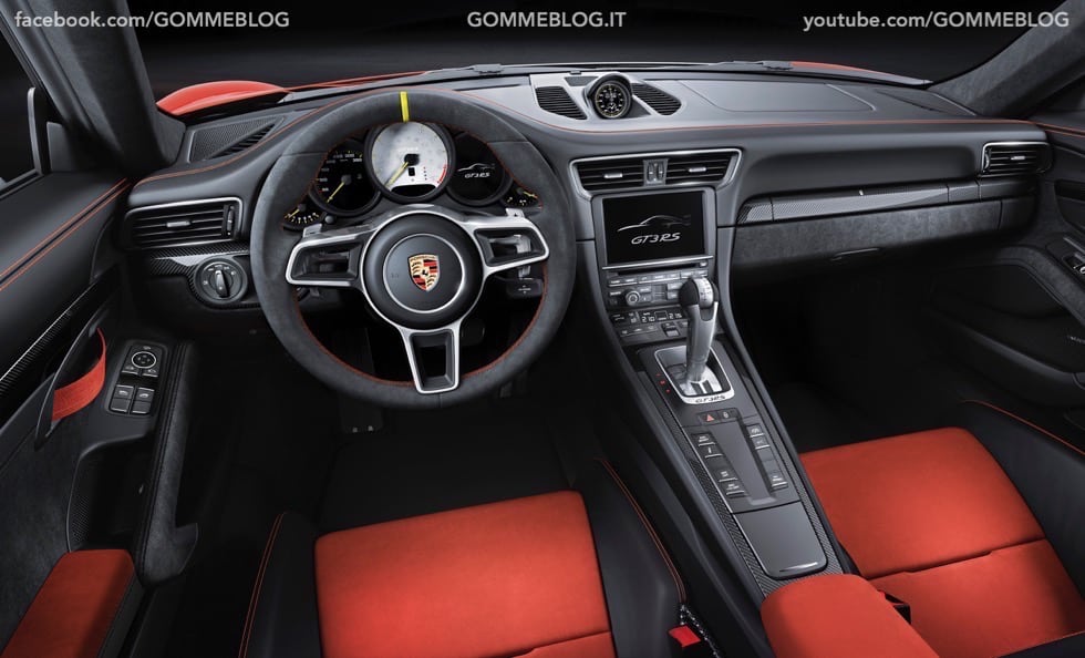 Porsche 911 GT3RS 09