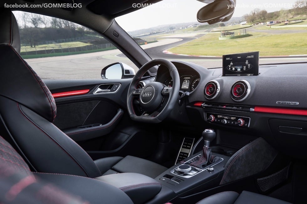 Nuova Audi RS 3 Sportback – Tutte le Caratteristiche [FOTO] [VIDEO] 1