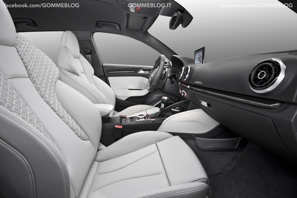 Nuova Audi RS 3 Sportback – La GALLERIA IMMAGINI COMPLETA 22