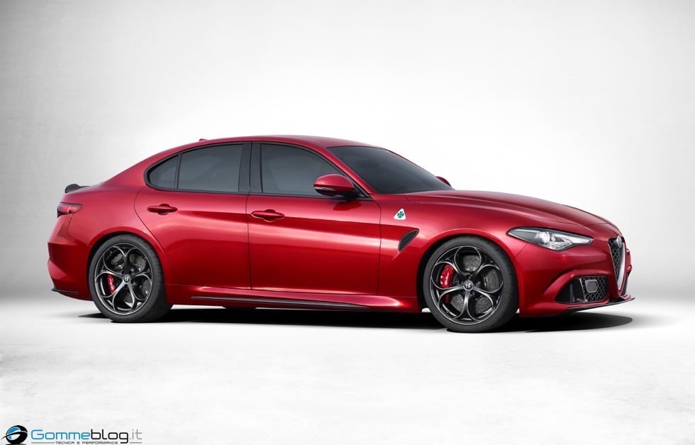 Alfa Romeo Giulia: La Meccanica delle Emozioni 8