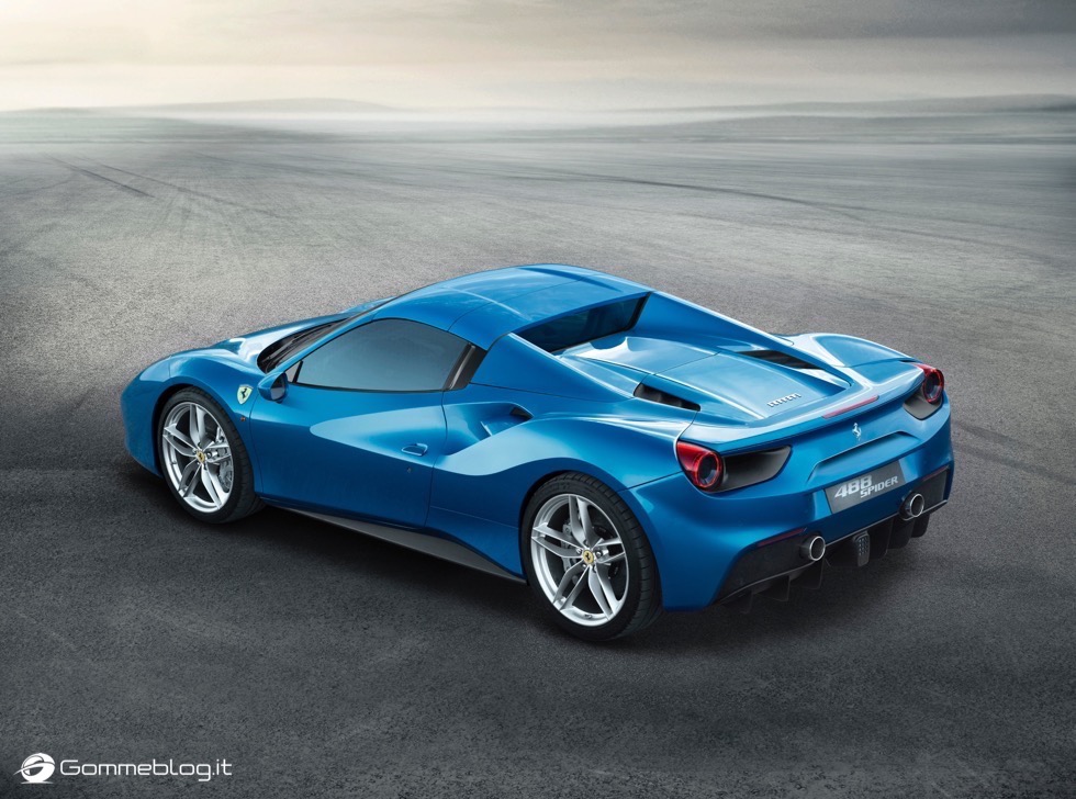 Ferrari 488 Spider: la GTB che si scopre e in soli 14 secondi 4