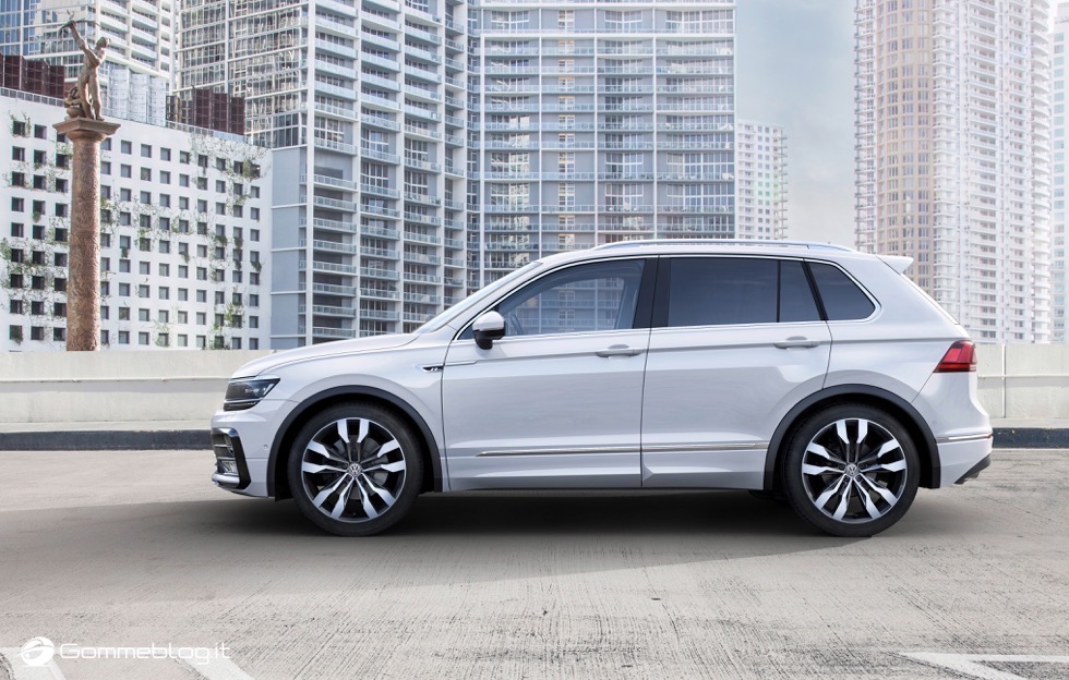 Volkswagen Tiguan 2016: La Galleria Immagini Completa 7