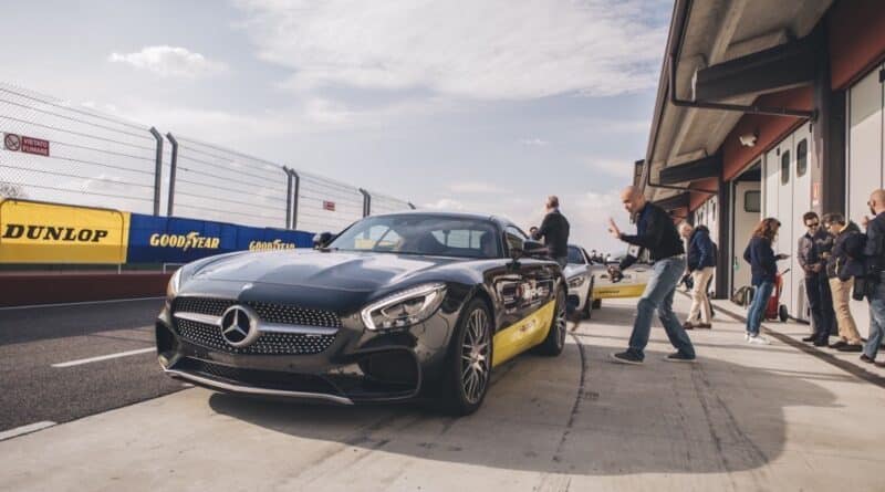 AMG GT Dunlop 8