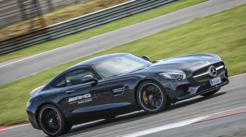 AMG DRIVING ACADEMY 140