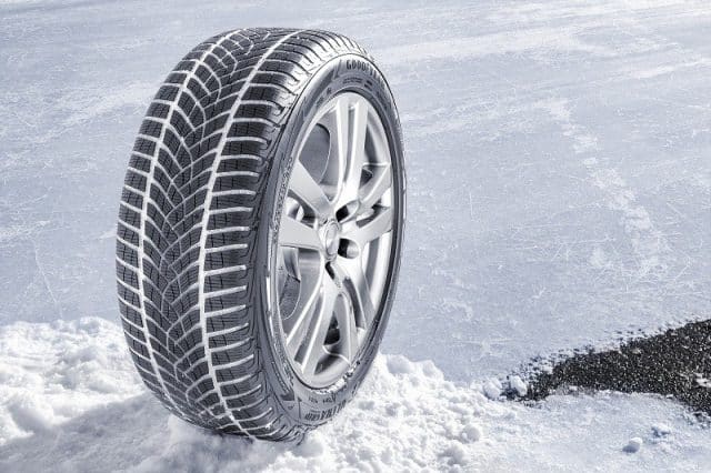 Gomme Invernali Goodyear e Dunlop: successi nei test di Auto Bild 1