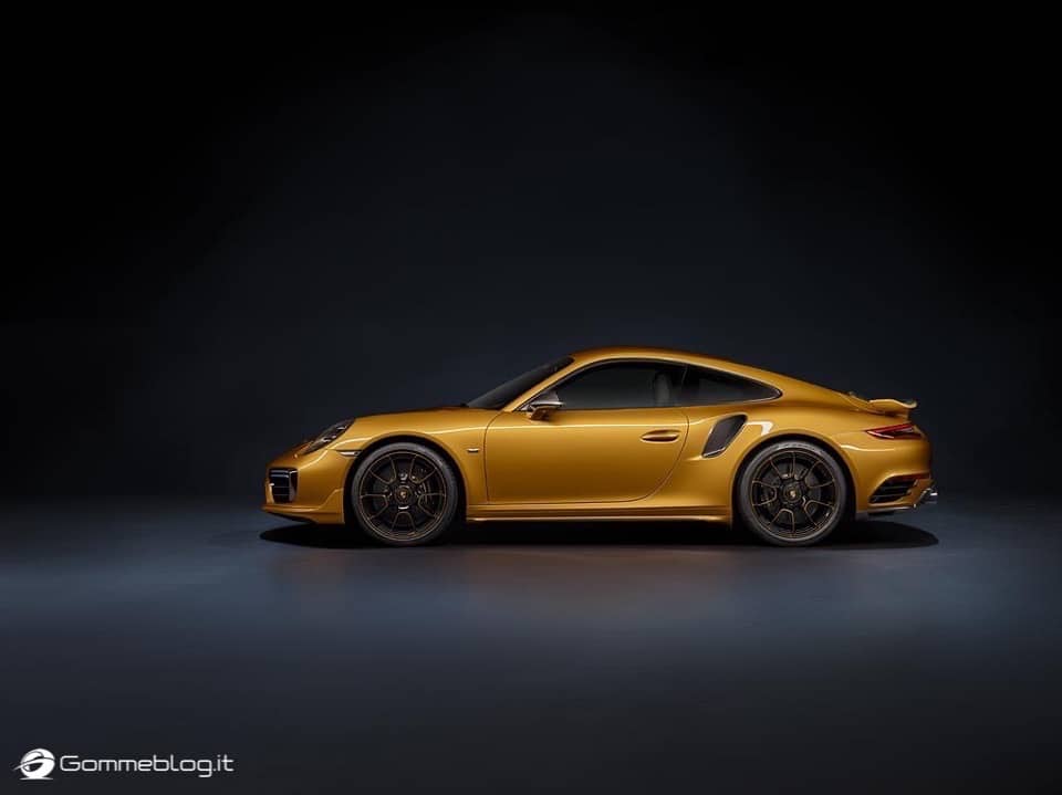 Porsche 911 Turbo S Exclusive: Cerchi in Lega in Carbonio 24