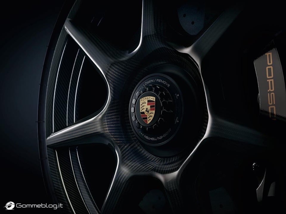 Porsche 911 Turbo S Exclusive: Cerchi in Lega in Carbonio 52