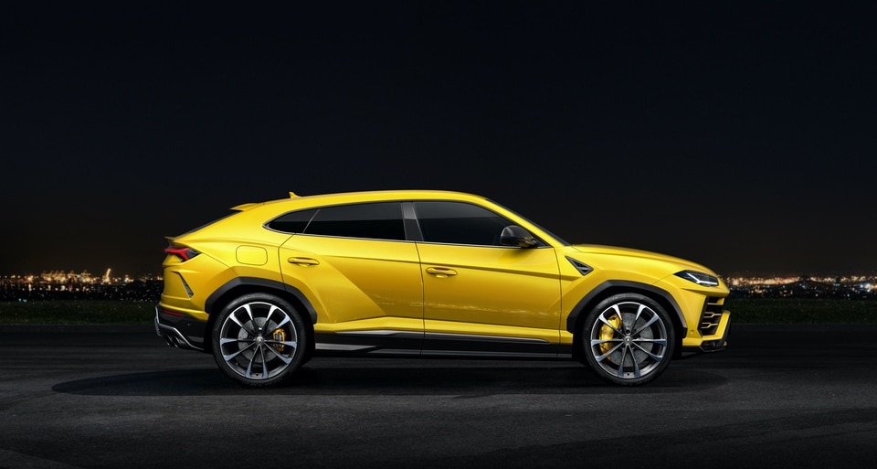 La nuova Lamborghini Urus: il primo Super Sport Utility Vehicle 14