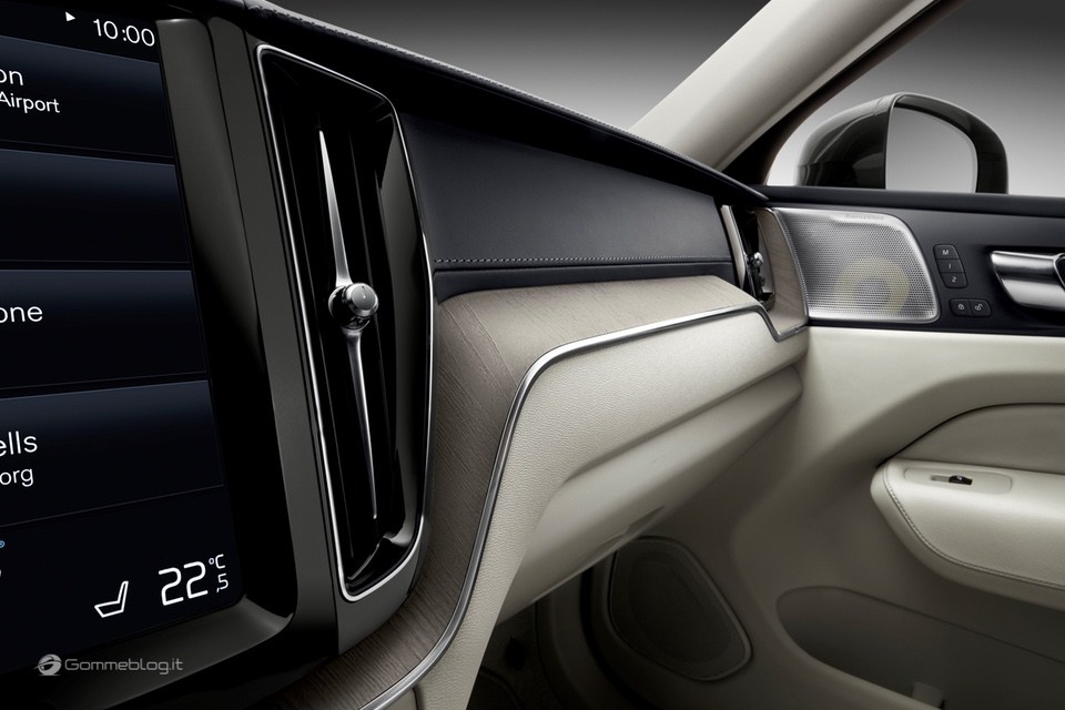VOLVO XC60 0015
