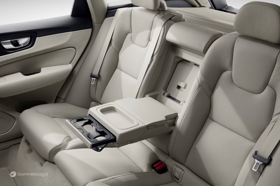VOLVO XC60 0017