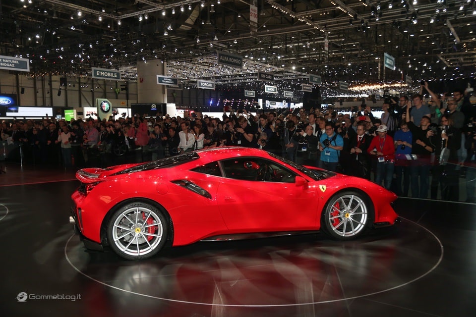 Ferrari 488 Pista e gomme Michelin Pilot Sport Cup 2 K2: Top Performance 7