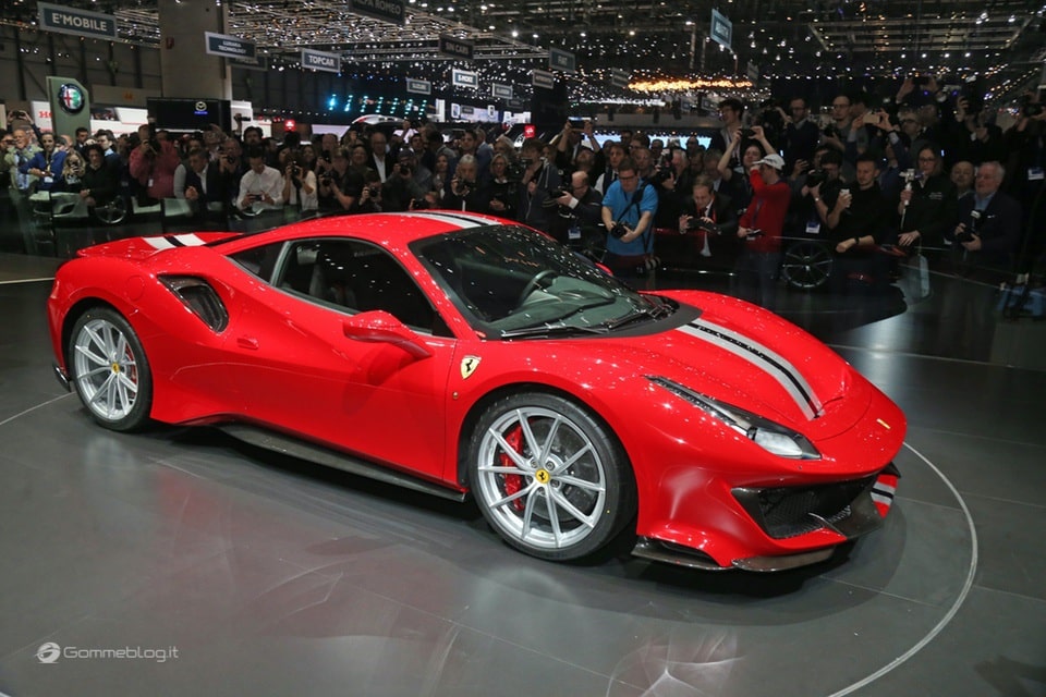 Ferrari 488 Pista 0011