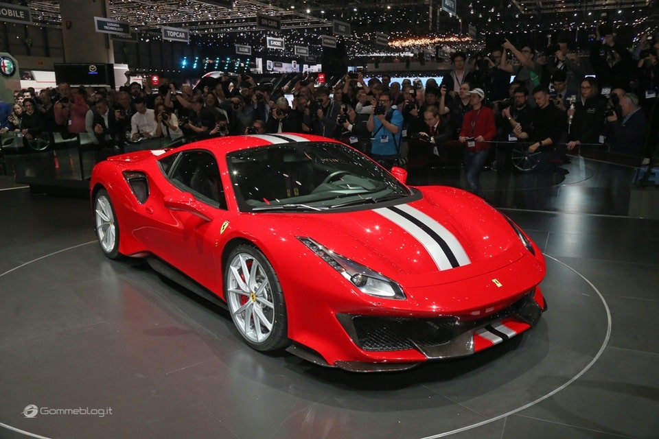 Ferrari 488 Pista 0012