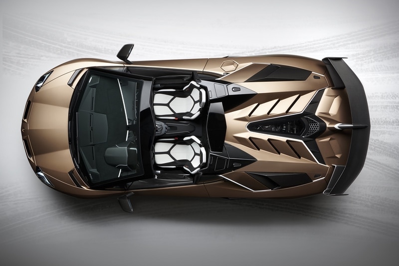 Lamborghini Aventador SVJ Roadster: Scoperta Estrema 1
