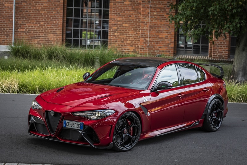 Alfa Romeo Giulia GTA: Focus su Tecnica e Performance 2