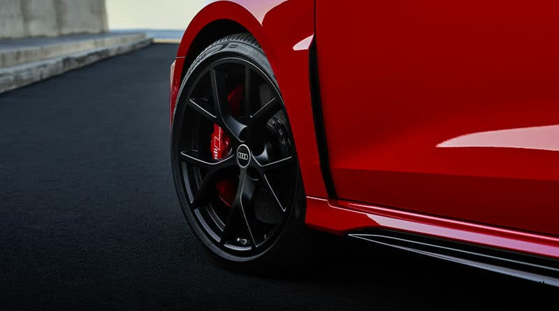 2021 Audi RS3: Pneumatici Pirelli P Zero Trofeo R TM 2