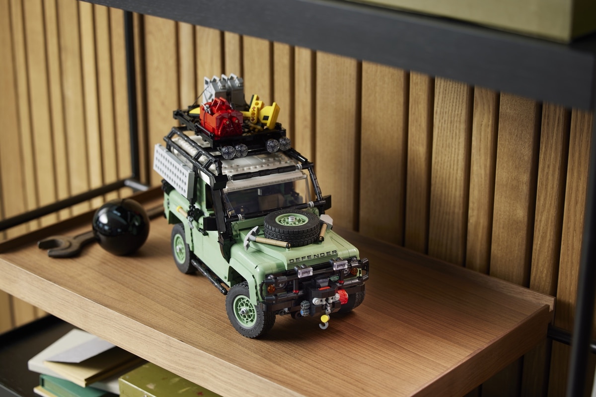 LEGO DEFENDER 90