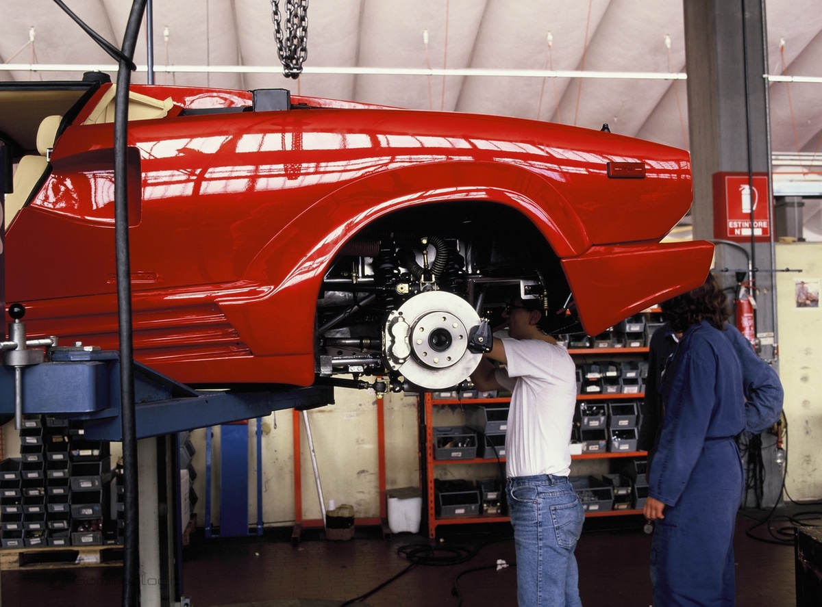 Automobili Lamborghini: 60 anni di Fabbrica e Produzione - FOTO 2