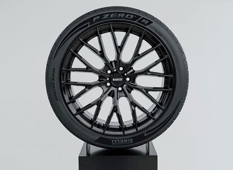 Pirelli P Zero R: pneumatico auto stradale per sportive, granturismo e supercar