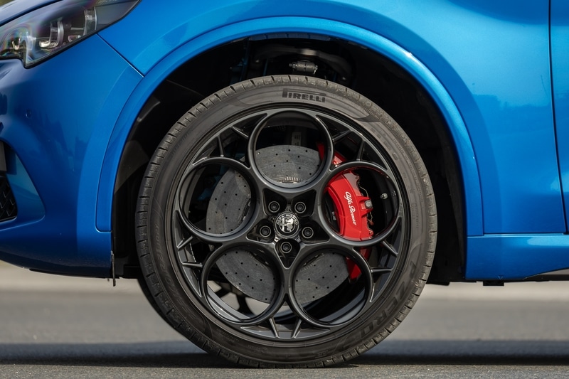Alfa Quadrifoglio 23 11