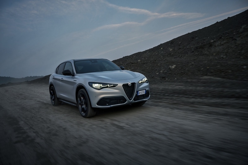 Alfa Romeo Stelvio 2023