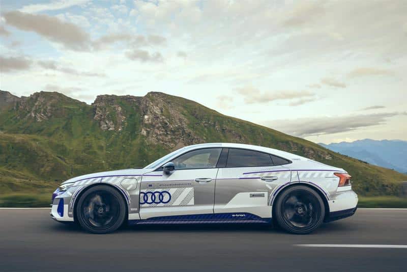Audi RS e-tron GT ice race edition: la manifattura dei quattro anelli 2