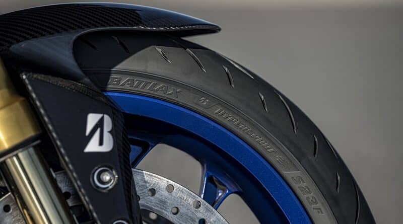 Bridgestone BATTLAX HYPERSPORT S23: il nuovo Pneumatico Moto Sportivo 2