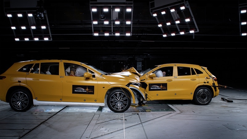 Crash Test Mercedes Elettric 15