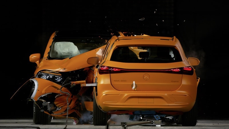 Crash Test Auto Elettriche Mercedes