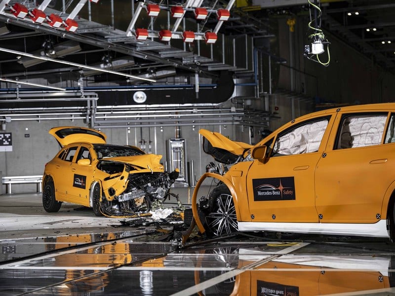Crash Test Auto Elettriche Mercedes: SICUREZZA CERTIFICATA