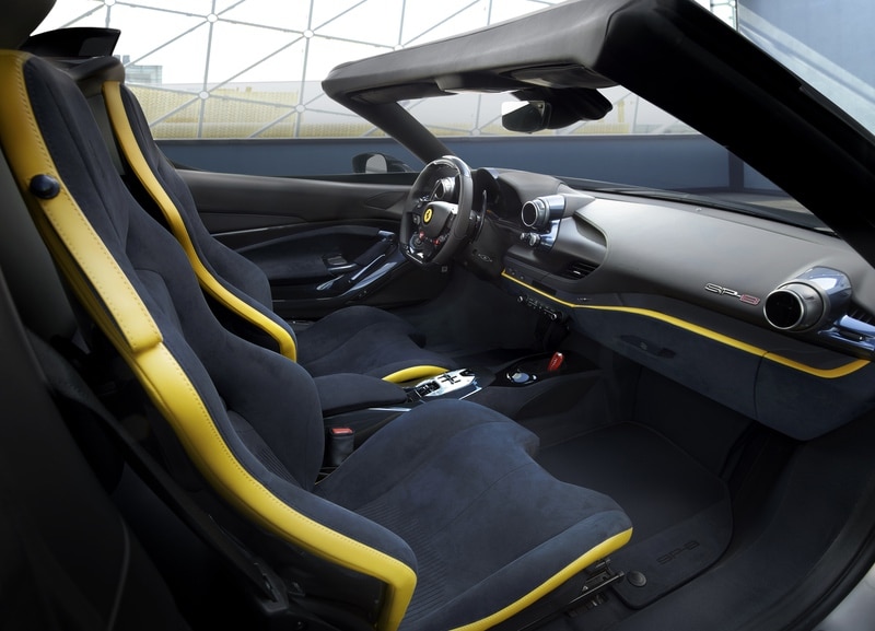 Ferrari SP-8: nuova One-Off Roadster su base F8 Spider 2