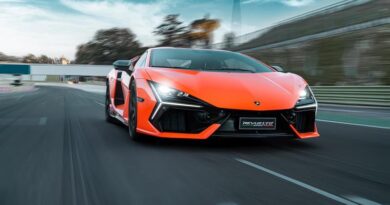 Lamborghini Revuelto: la prova in pista del Factory Driver Andrea Caldarelli 8