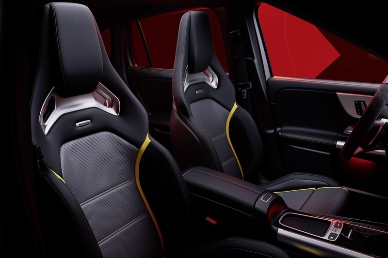 Nuova Mercedes GLA 45 S 0