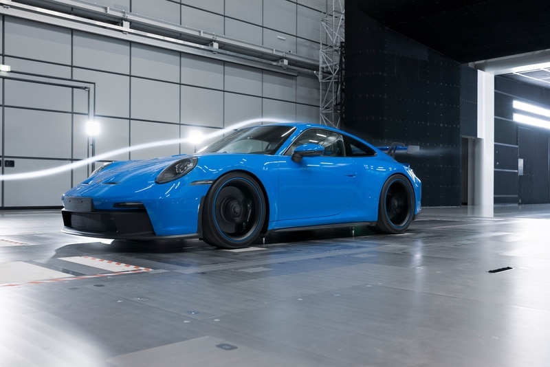 Porsche 911 GT3: Focus su Tecnica e Performance 8
