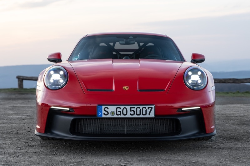 Porsche 911 GT3: Focus su Tecnica e Performance 16