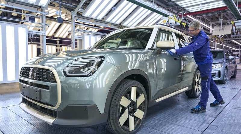 Nuova MINI Countryman: la Produzione nello stabilimento BMW di Lipsia (VIDEO) 2