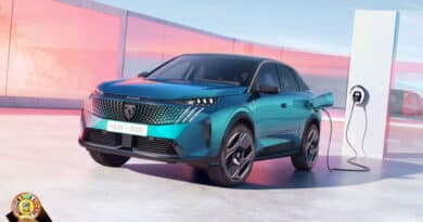 Auto Dell’anno 2024: Il Nuovo Peugeot E-3008 In Finale