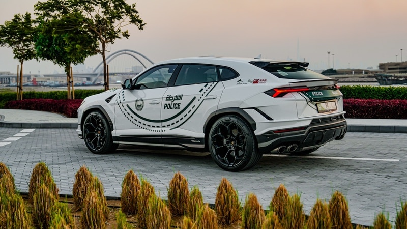 Lamborghini Urus Performante Polizia di Dubai 2