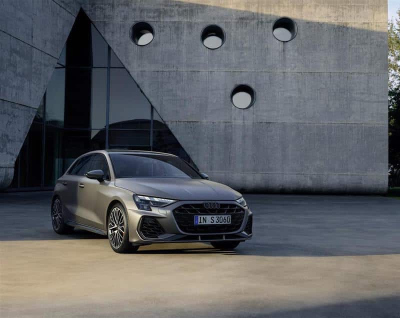 Audi S3 2024: Restyling di Prestazioni e Stile 17