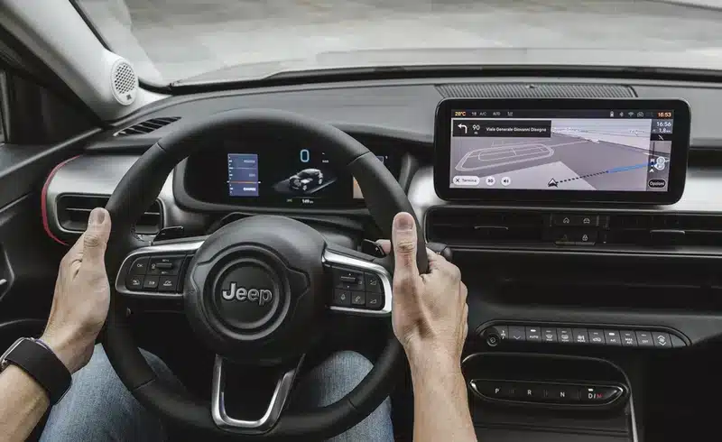 JEEP AVENGER 2024 00.jpg