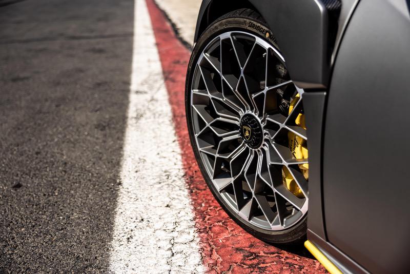 Lamborghini STO 02