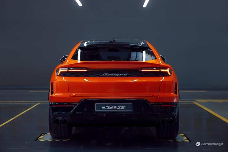 Lamborghini Urus SE: Super SUV plug-in Hybrid da 800 CV 1