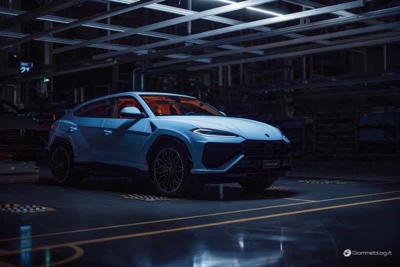 Lamborghini Urus SE: Super SUV plug-in Hybrid da 800 CV 2