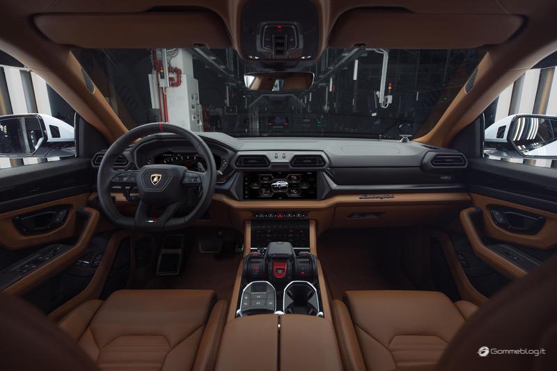 Lamborghini Urus SE: Super SUV plug-in Hybrid da 800 CV 3