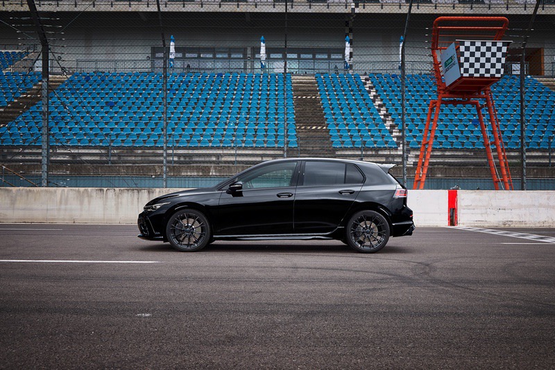 Volkswagen Golf R e R Black Edition 0000