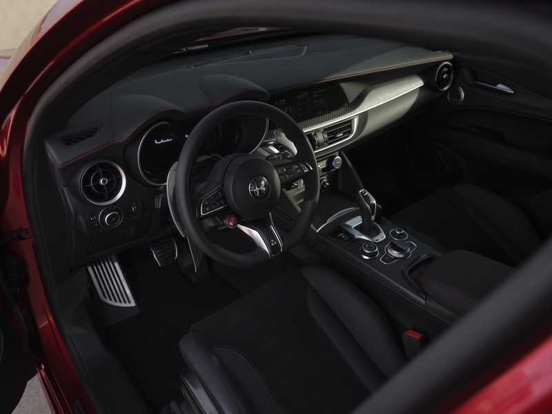 Alfa Romeo: Tornano a Listino Giulia e Stelvio Quadrifoglio 3 Alfa Q 0000